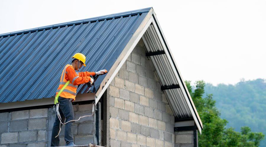 Professional gutter cleaning in Ragland, WV
